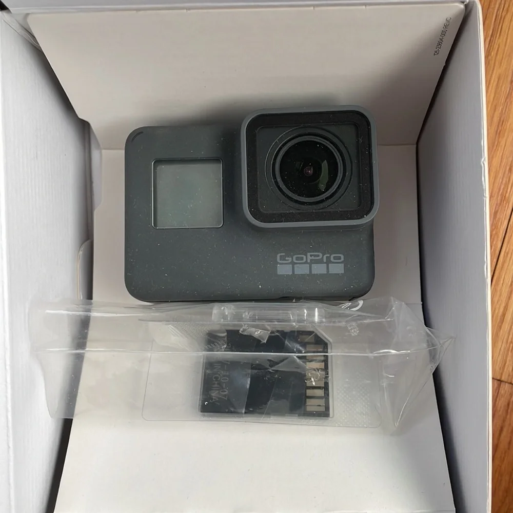 BRAND NEW Go pro hero 5